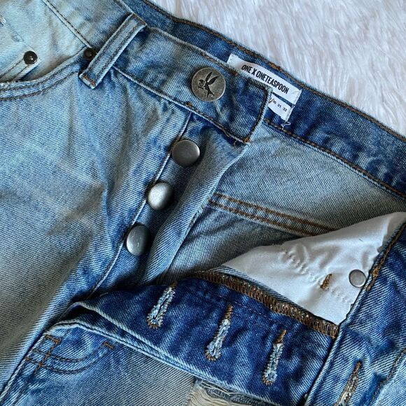 One Teaspoon Button Fly Jean Shorts Distressed Raw Hem Womens Size 26 - Picture 3 of 8